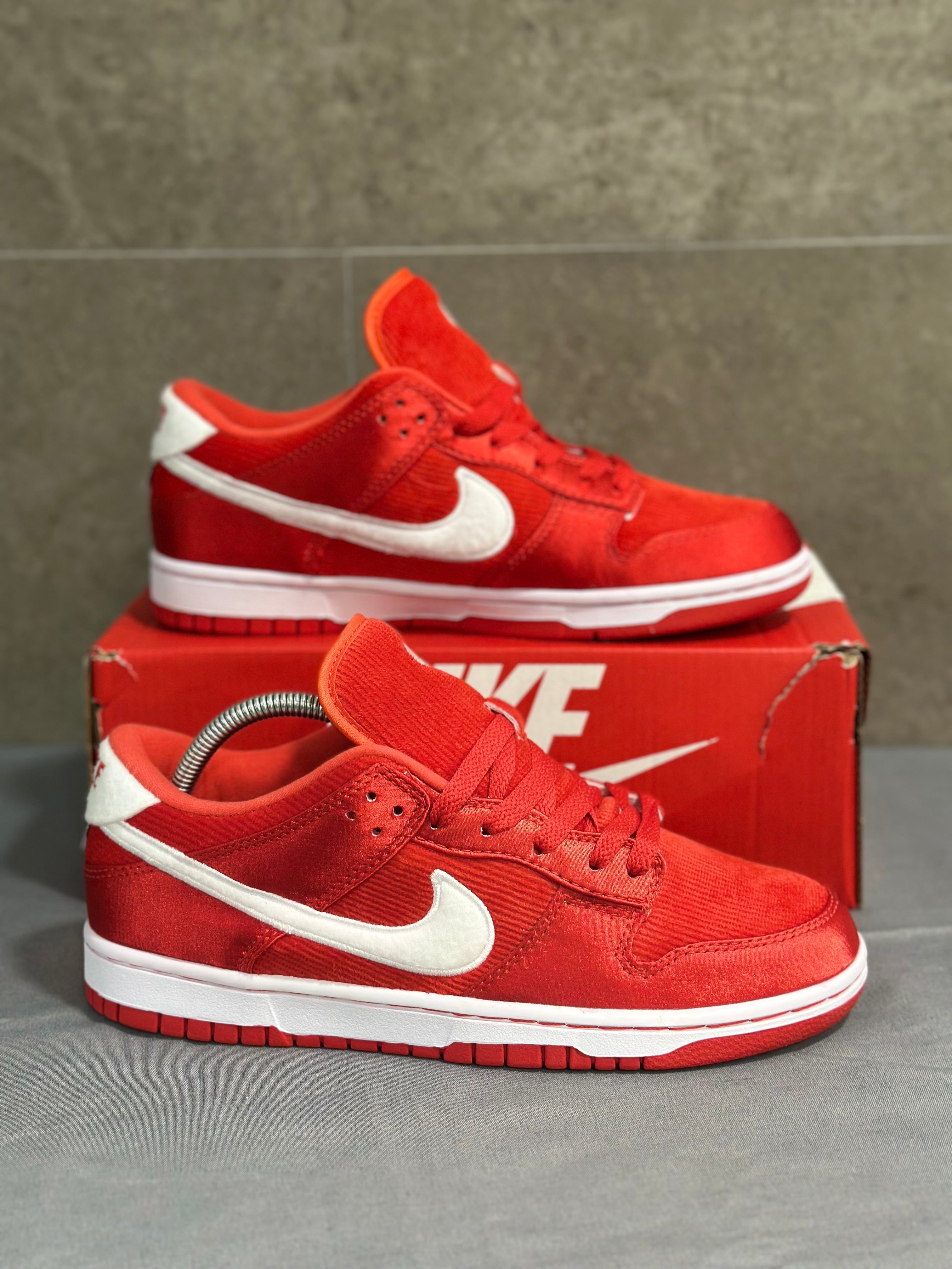 Dunk SB”San Valentin”