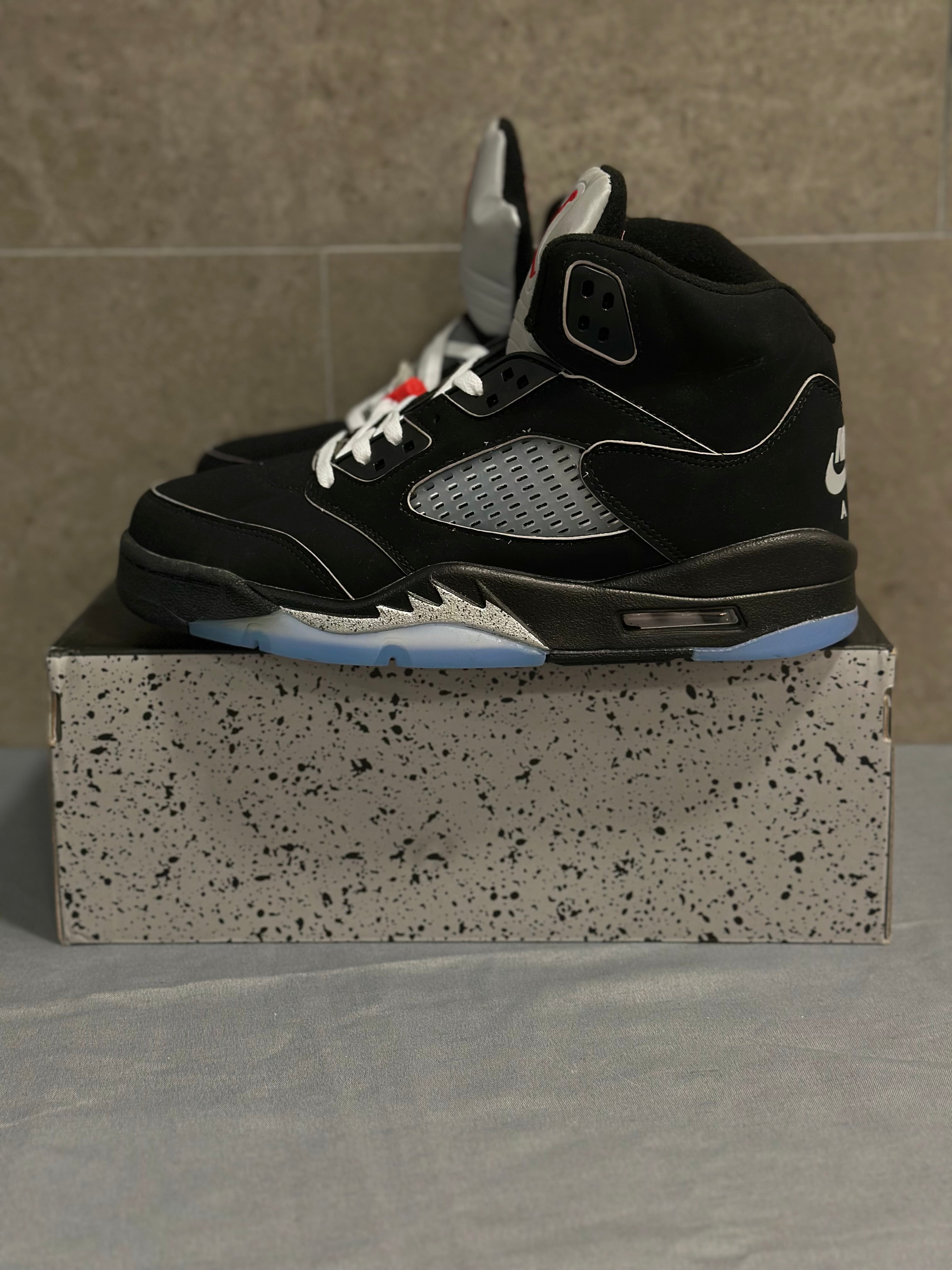 AJ5 'Metalic Silver'