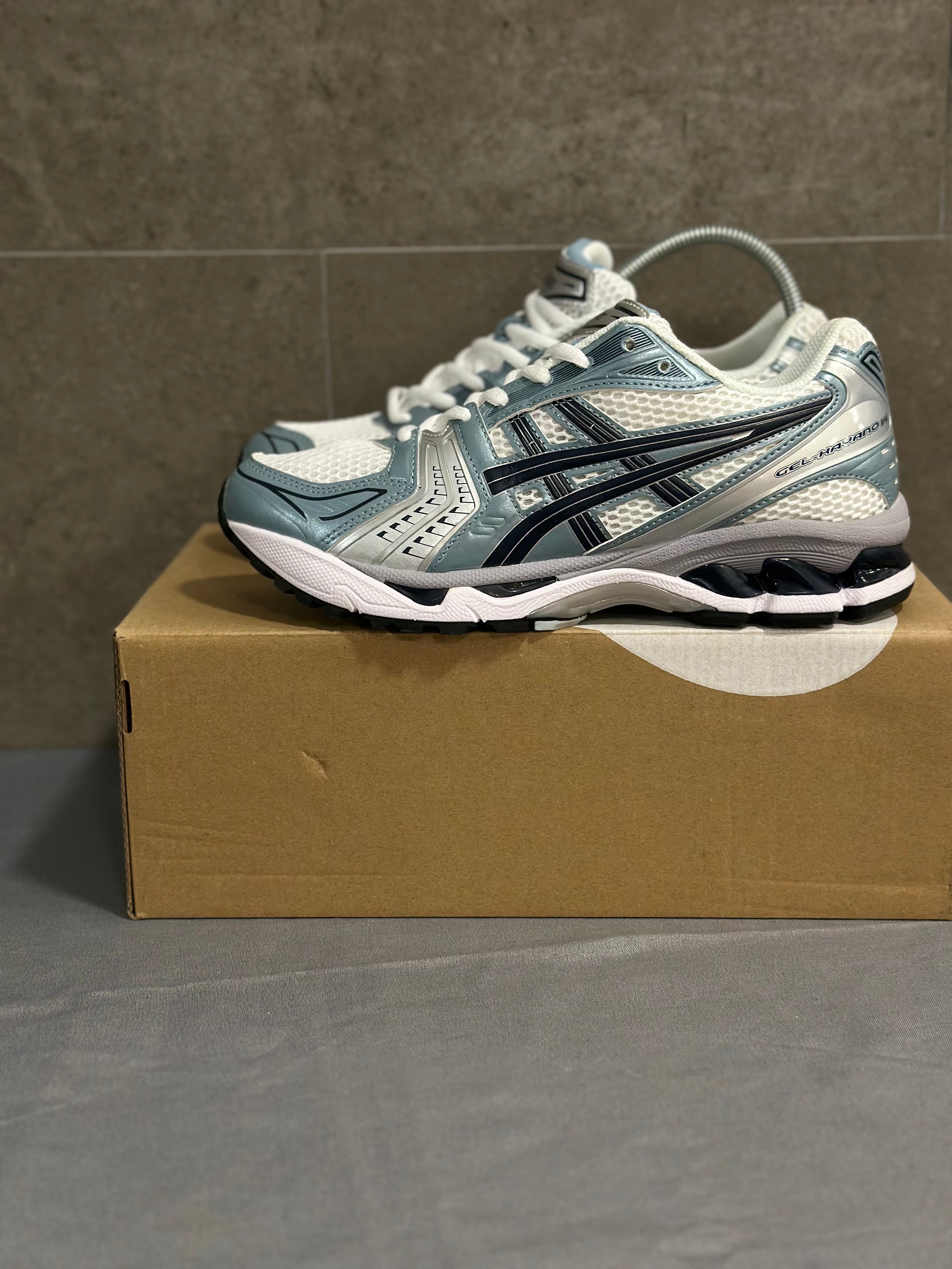 Asic6 Kayano 14
